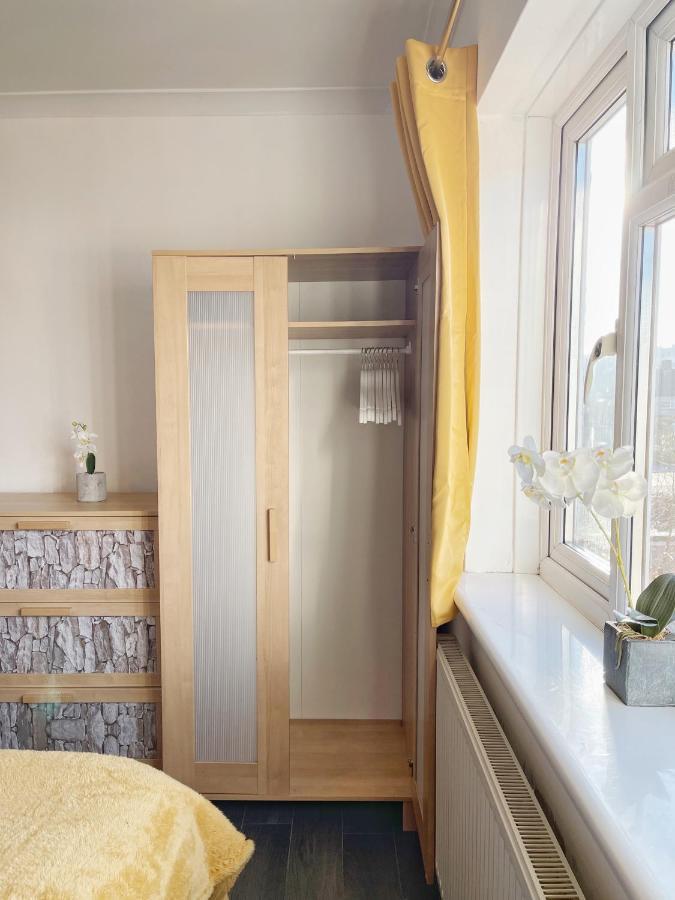 Апартаменти 3 Bed Duplex Flat, Free Wifi & Netflix, Ideal For Contractors Грейвсенд Екстер'єр фото