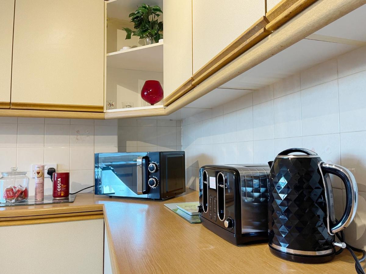 Апартаменти 3 Bed Duplex Flat, Free Wifi & Netflix, Ideal For Contractors Грейвсенд Екстер'єр фото