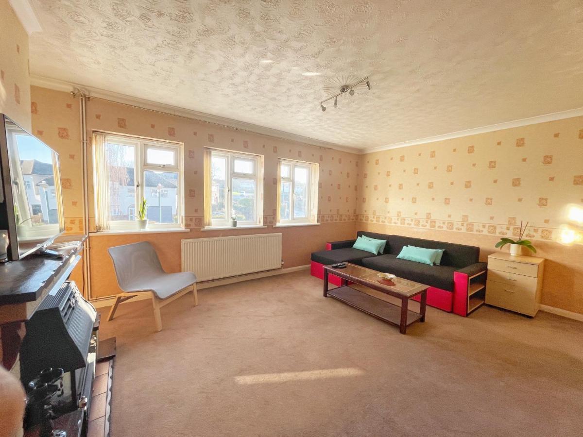 Апартаменти 3 Bed Duplex Flat, Free Wifi & Netflix, Ideal For Contractors Грейвсенд Екстер'єр фото